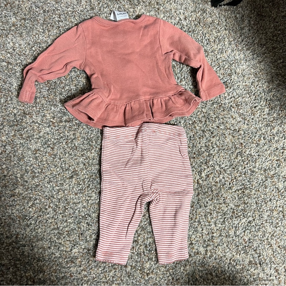 Baby Girl Clothes New Carter's Newborn 2pc Dusty Rose Flower Outfit - Picture 3 of 3